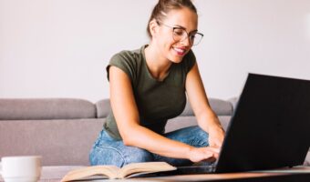 Simulador de ciclo de vida del cliente
